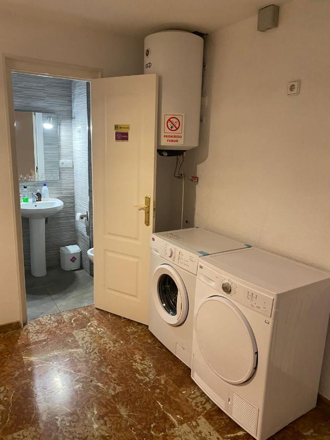 Pension El Dorado Alicante Bagian luar foto