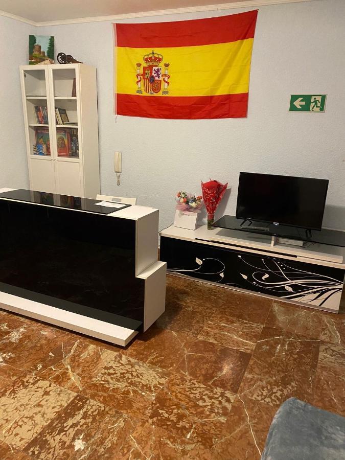Pension El Dorado Alicante Bagian luar foto