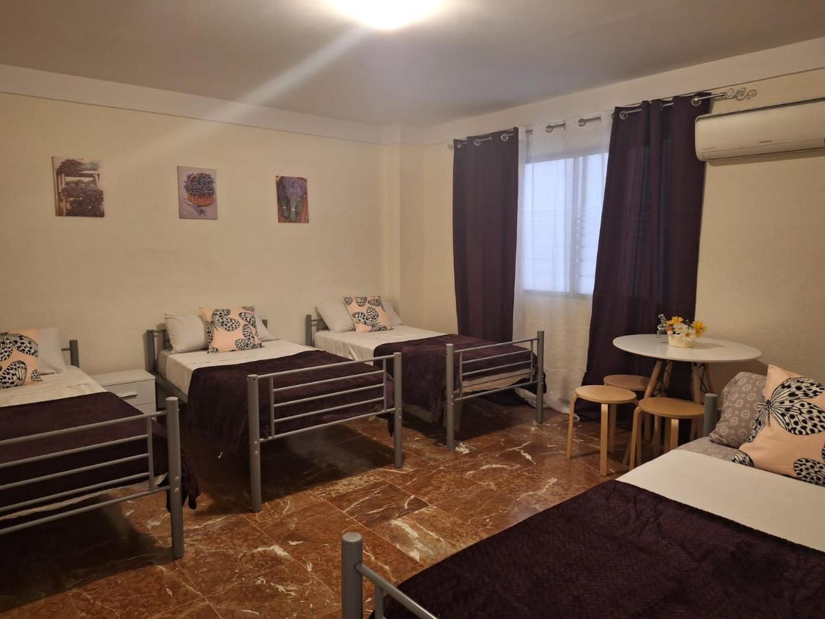 Pension El Dorado Alicante Bagian luar foto